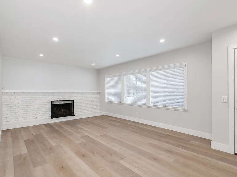 9050 Terhune Ave — Photo 13