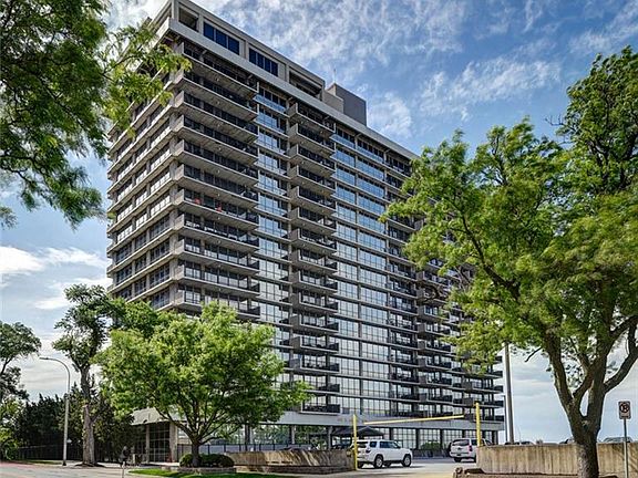 3rd image of 600 E Admiral Blvd #305