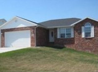 4060 Oxford Rd, Jefferson City, MO 65109