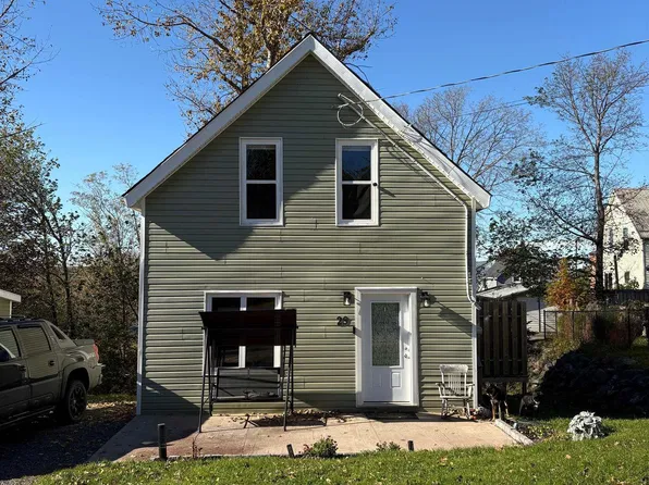 29 Spruce St, Trenton, NS B0K 1X0