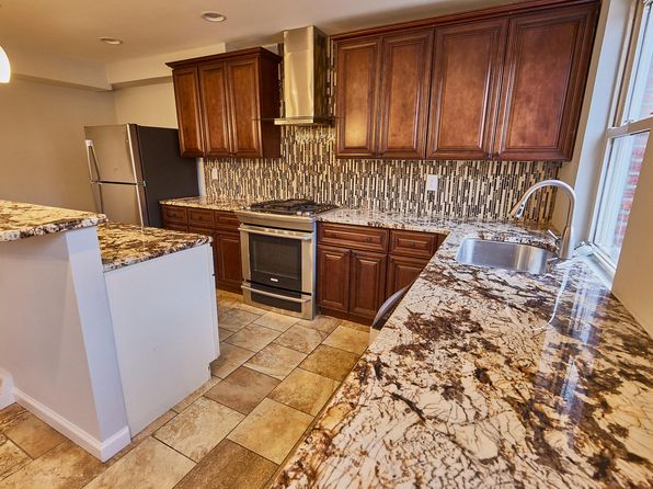 162 W Walnut Park Dr