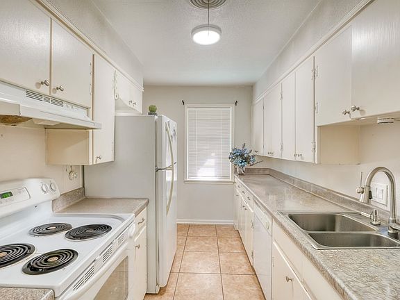 4th image of 307 Highland Drive