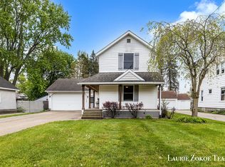 916 Cogswell St NW, Grand Rapids, MI 49544