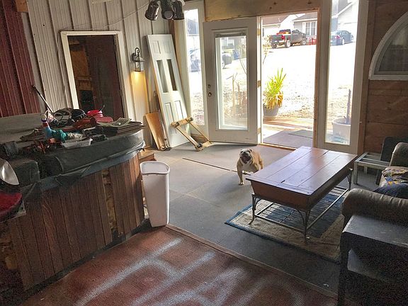 3rd image of 513 E Park St