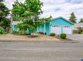 962 31st Ct, Sweet Home, OR 97386