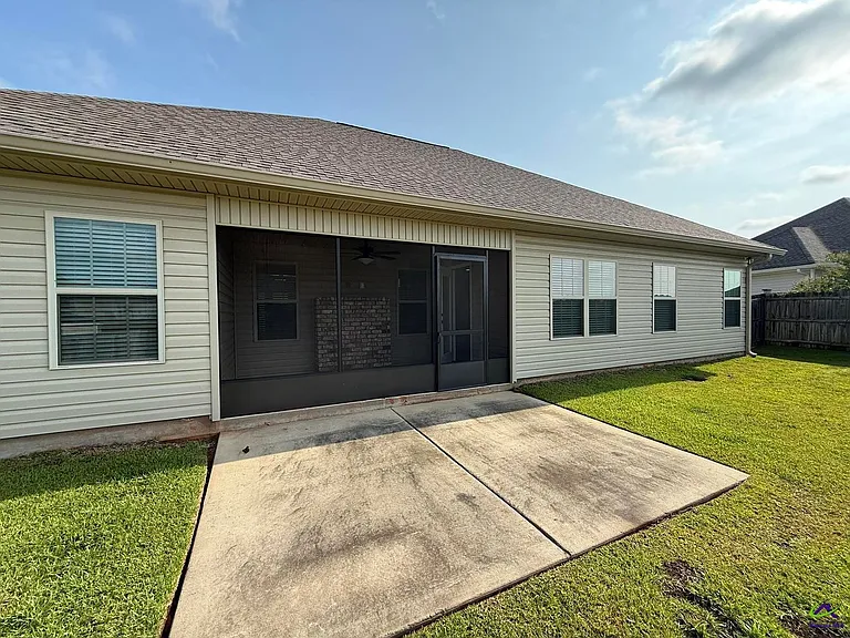 313 Creek Ridge Dr — Photo 24