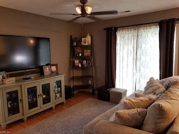 2nd image of 104 Camille Ct