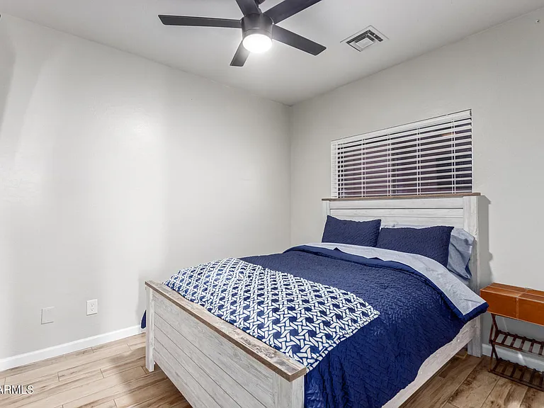 8632 S 10th Ln — Photo 15