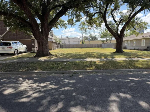 4019 Markham St, Houston, TX 77027