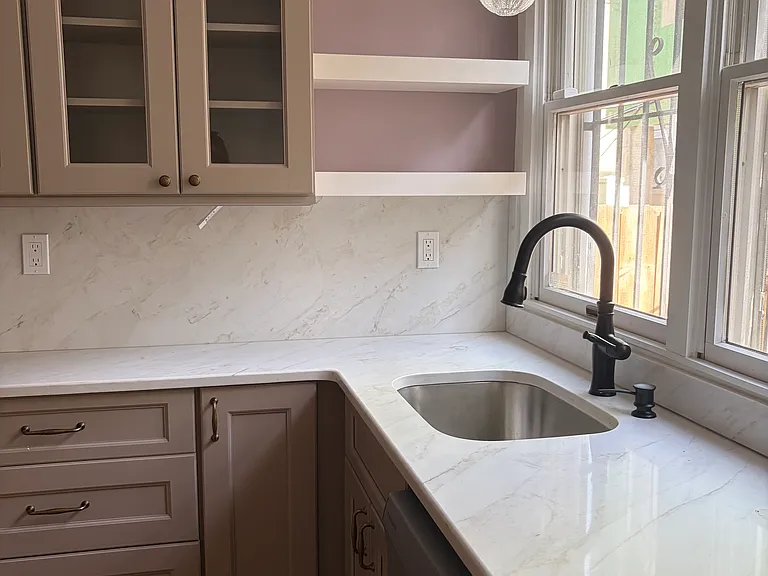 2428 Madison Sq — Photo 9