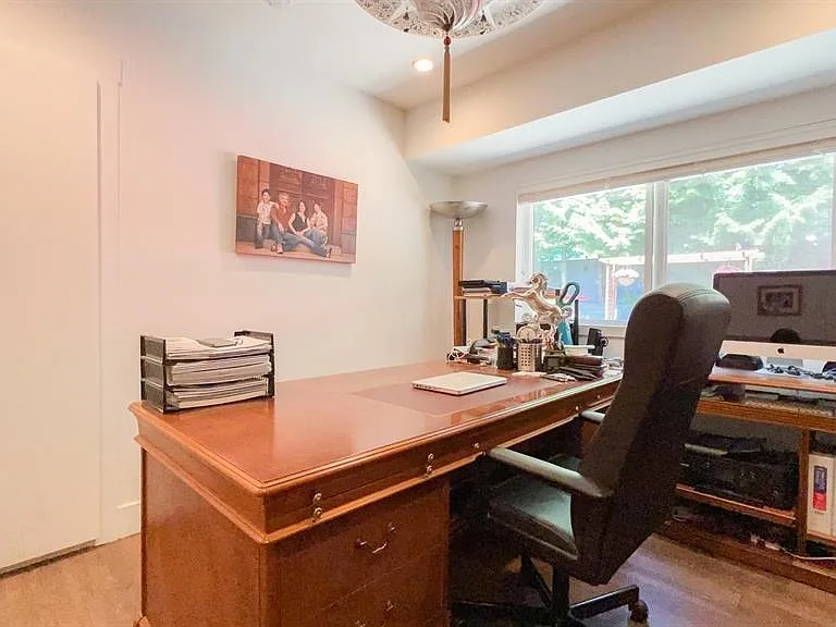1395 Palmerston Ave #MAIN LEVEL — Photo 18
