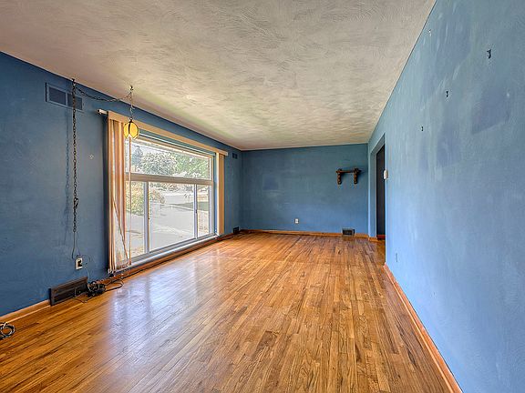 5th image of 3201 Coulterville Rd