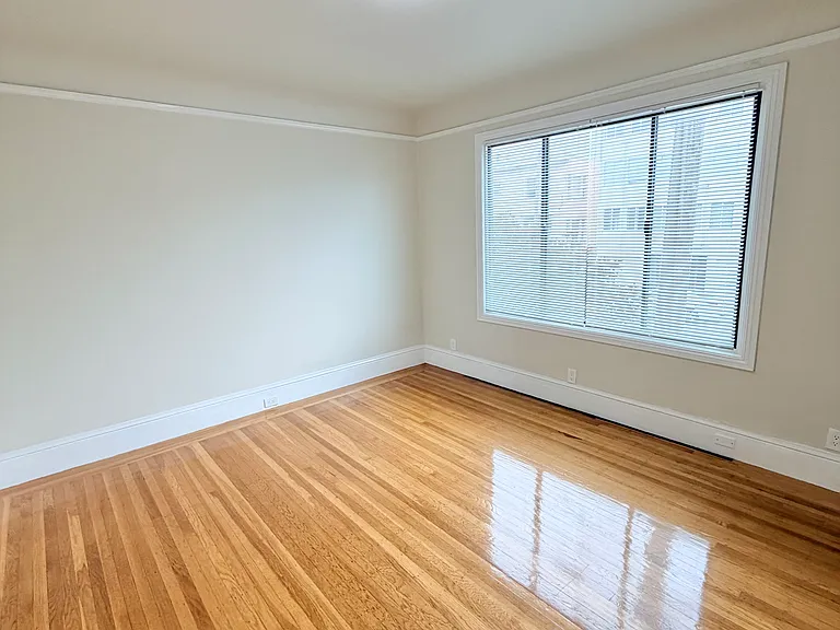 2530 Balboa St #11 — Photo 6