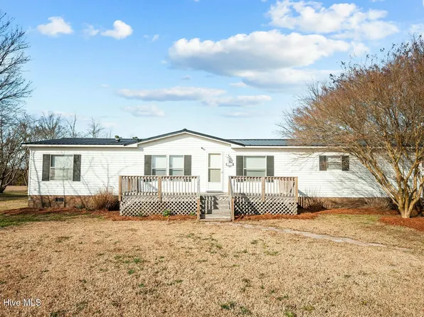 2816 Bear Lane, Greenville, NC 27858