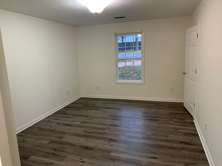 1541 Kathleen Dr — Photo 12