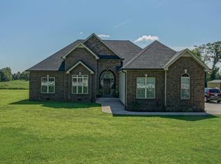 2891 Lake Rd, Woodlawn, TN 37191