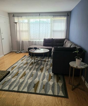 5th image of 8164 W Forest Preserve Ave APT 1W