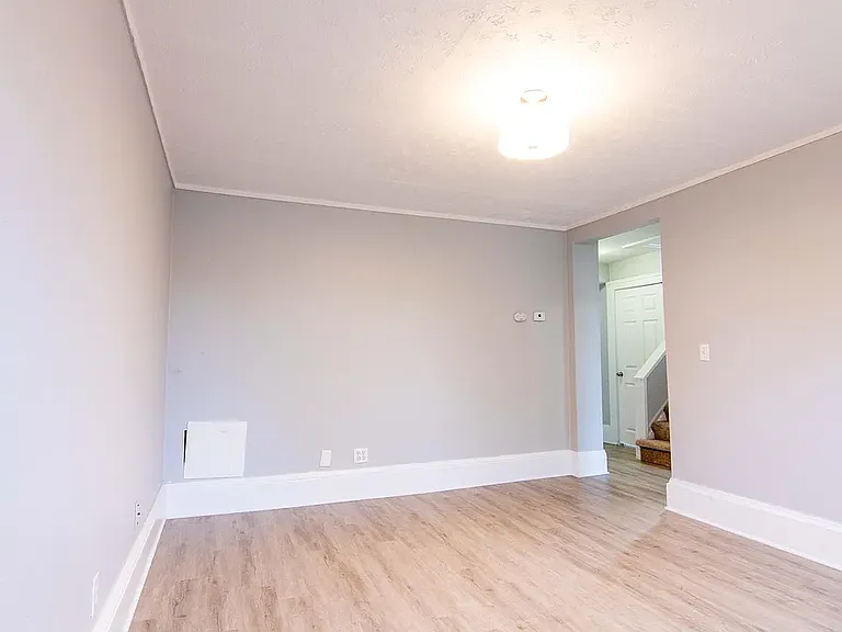 11731 Franklin Blvd #UP — Photo 4