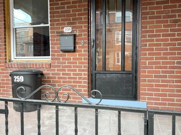 261 Gross St #259, Pittsburgh, PA 15224
