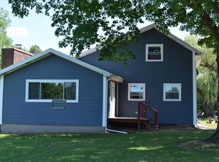 56221 County Road 681, Hartford, MI 49057