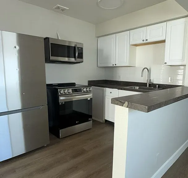239 W Philadelphia Ave #6 — Photo 2