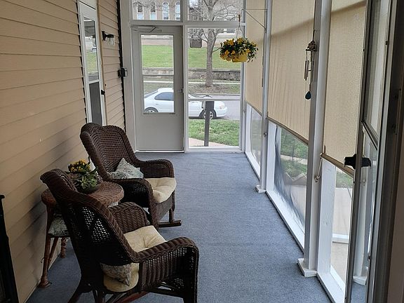 2nd image of 420 Walnut St