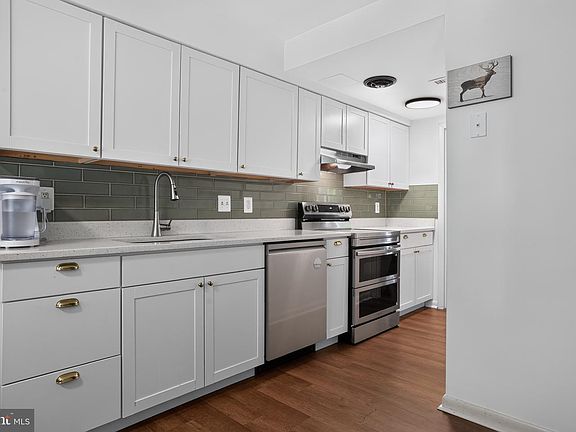 2nd image of 14871 Emberdale Dr