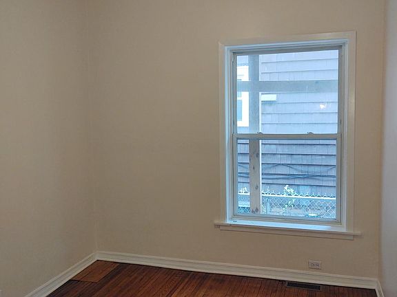 5th image of 728 N Pine Ave #1