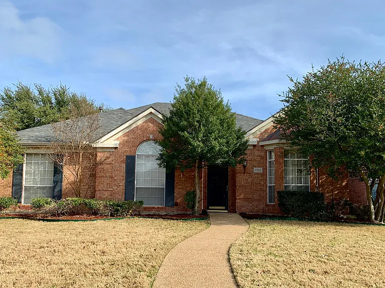 2708 Wickham Ct — Photo 1
