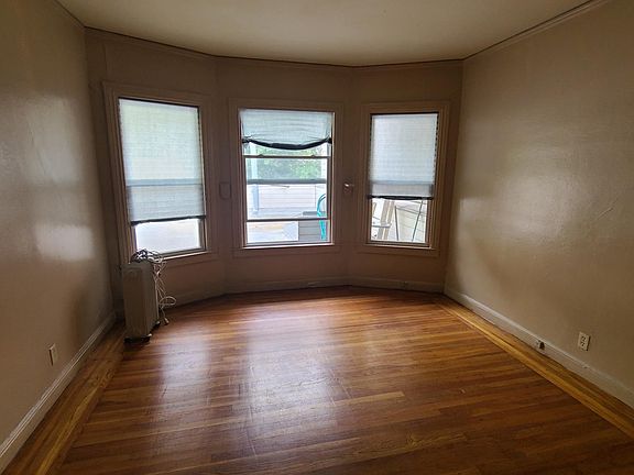 2nd image of 1710 Divisadero St #2