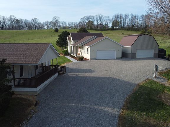 5th image of 330 Wolf Run Rd