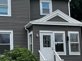 371 Verplanck Ave, Beacon, NY 12508