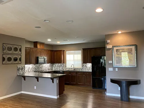 1612 Shore Dr Photo 1
