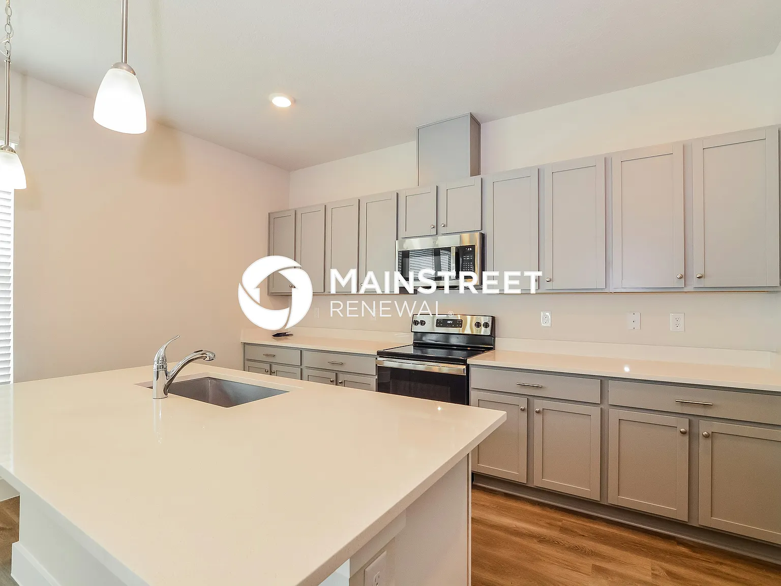 301 S Pine Street — Photo 4