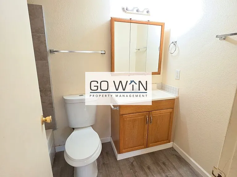 1105 E Butler Dr — Photo 7