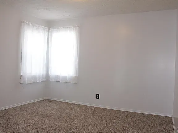 4516 E 6th Ave — Photo 6