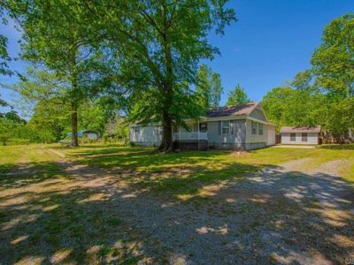 (Undisclosed Address), Bauxite, AR, 72011