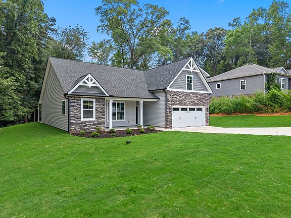 4th image of 300 Canebrake Dr