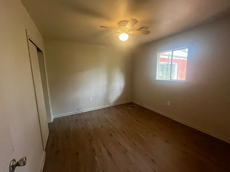 120 E Palm St — Photo 18