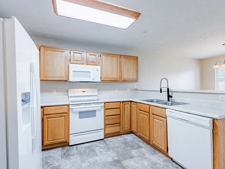 8804 Sicily Ln — Photo 10