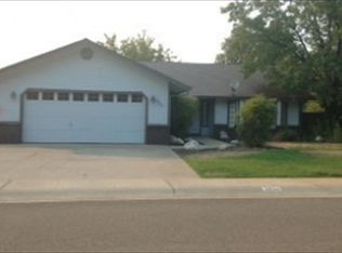 3834 Canterbury Dr, Redding, CA 96002