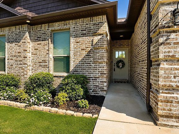 2nd image of 958 Villa Vista Loop