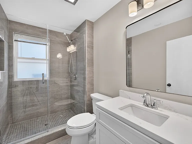 18 Otis St #1 — Photo 12