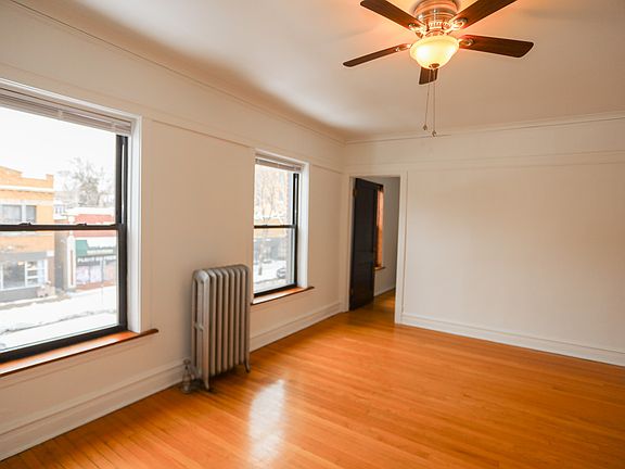 2nd image of 4958 N Damen Ave APT 2S