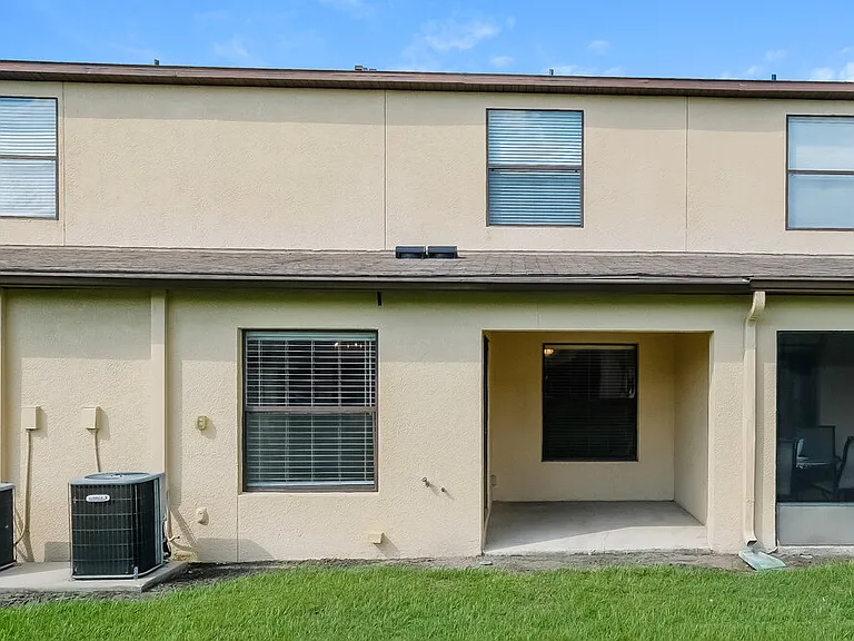 2438 Hibiscus Bay Ln — Photo 20
