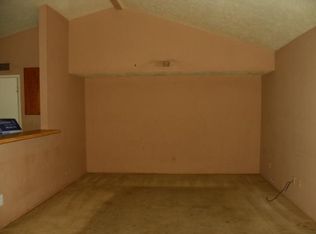 649 Stonehenge Dr, Grand Prairie, TX 75052