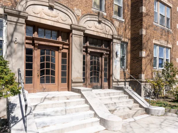 2017 Commonwealth Ave, Brighton, MA