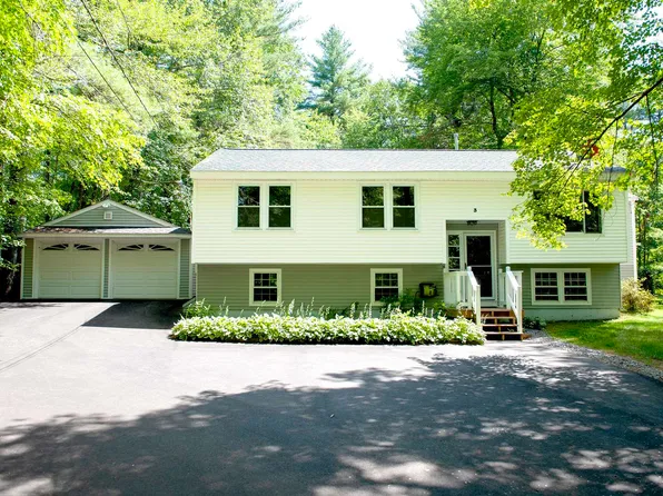 3 Campbell Drive, Litchfield, NH 03052