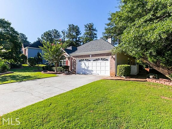 5th image of 2230 Sugarbirch Dr