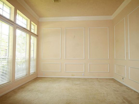 Office or Formal Living Space